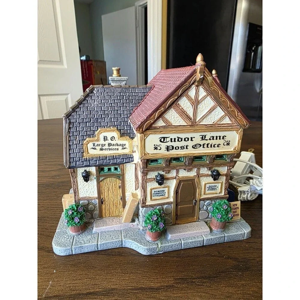 Lemax 2013 Tudor Lane Post Office Caddington Village #35519 Stamps Mail Box Rare
